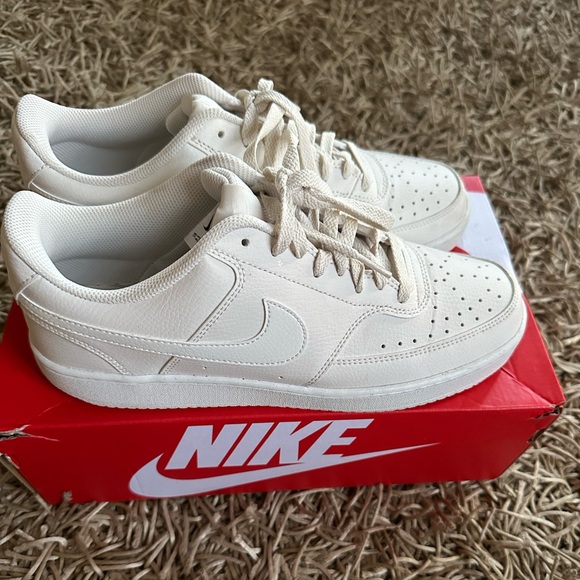 Men’s Nike Court Vision Low - Picture 1 of 4